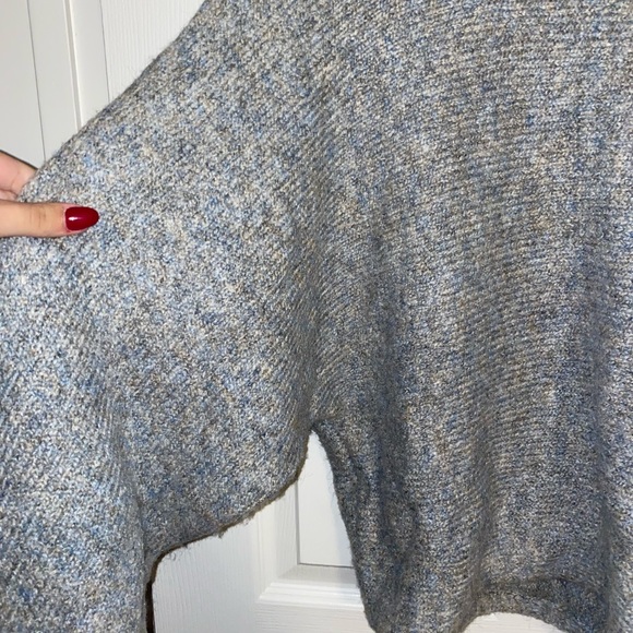 ✨On Sale✨ [William Rast] Wide Sleeve Semi Turtleneck Sweater - Picture 2 of 4